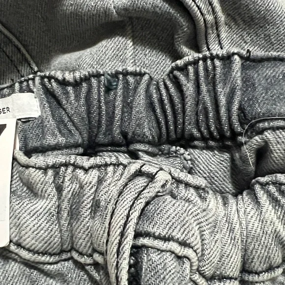 Forever 21 Cargo Jogger Jean Straight-Leg Drawstring Hem Gray Wash 27 - Picture 10 of 10